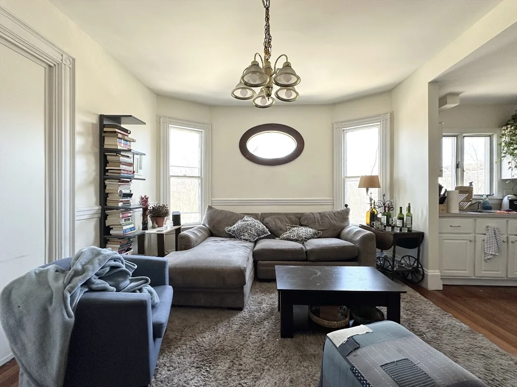4 bed, 1 bath apartment for rent at 46 Dana St Unit B, Mid Cambridge — photo 1 of 13