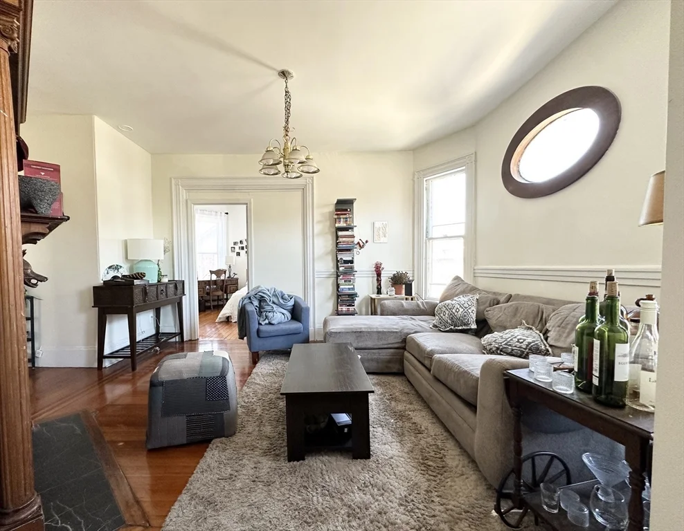 4 bed, 1 bath apartment for rent at 46 Dana St Unit B, Mid Cambridge — photo 2 of 13