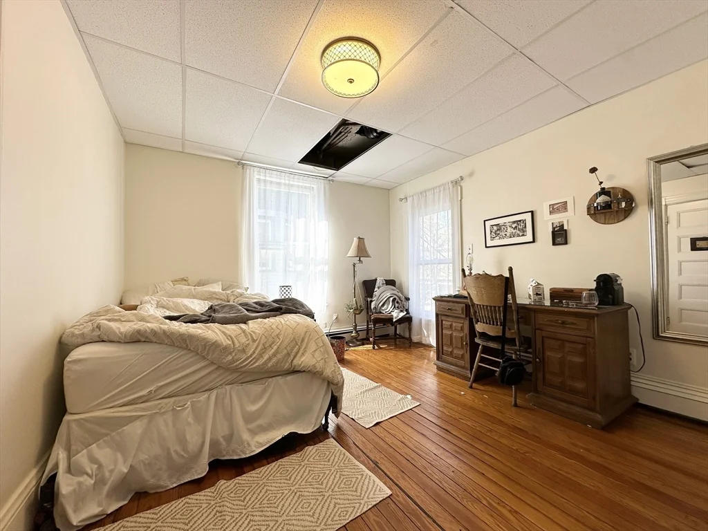 4 bed, 1 bath apartment for rent at 46 Dana St Unit B, Mid Cambridge — photo 8 of 13