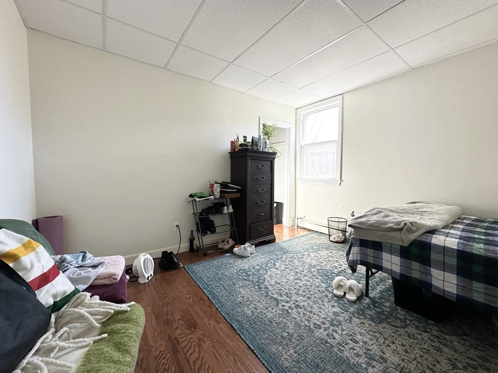 4 bed, 1 bath apartment for rent at 46 Dana St Unit B, Mid Cambridge — photo 12 of 13