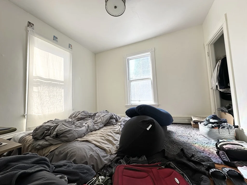 4 bed, 1 bath apartment for rent at 46 Dana St Unit B, Mid Cambridge — photo 11 of 13