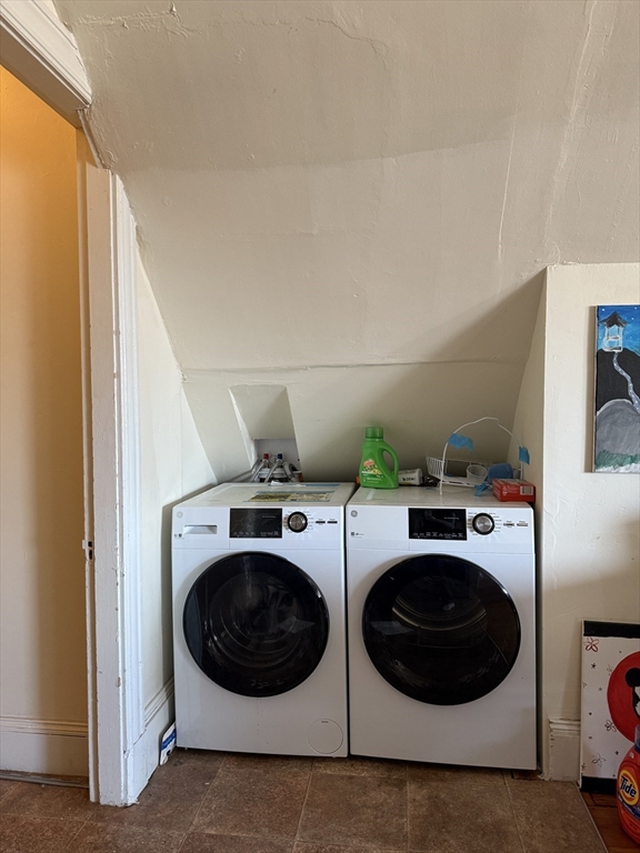 4 bed, 1 bath apartment for rent at 46 Dana St Unit C, Harvard Square — photo 10 of 12