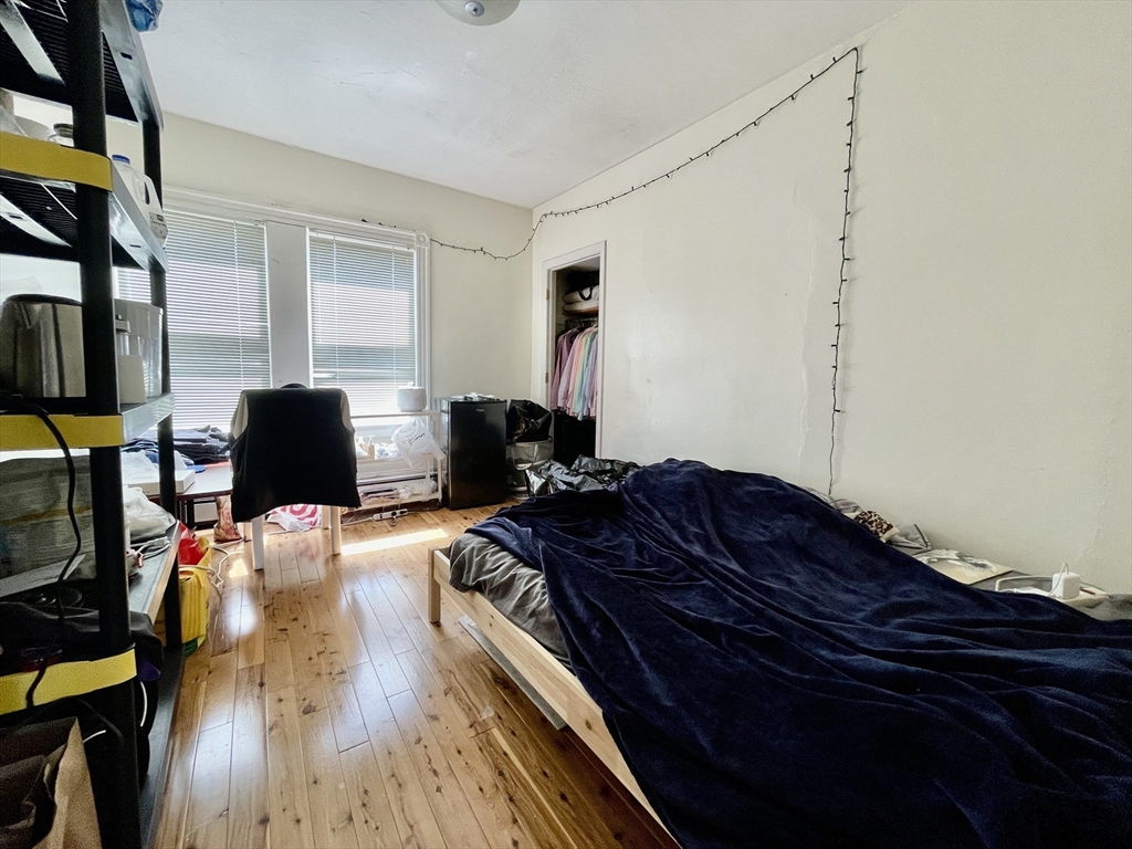 4 bed, 1 bath apartment for rent at 46 Dana St Unit C, Harvard Square — photo 6 of 12