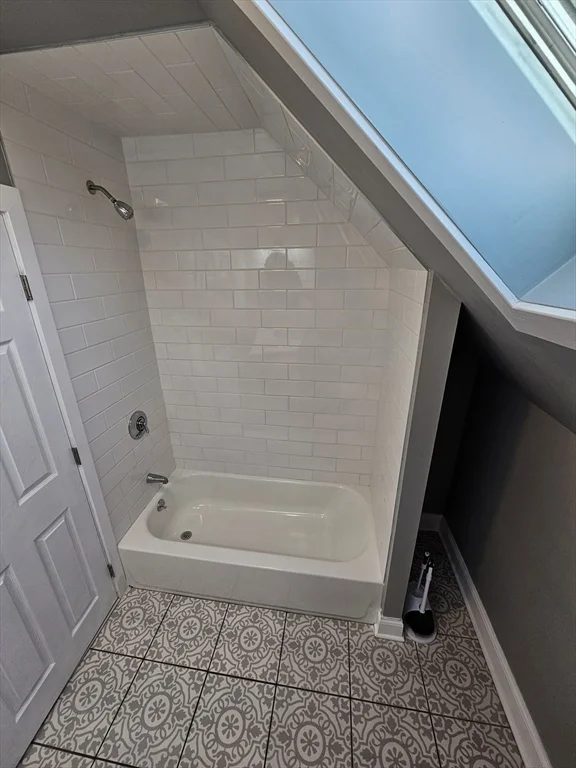 2 bed, 1 bath apartment for rent at 46 Dennis Unit 3, Roxbury — photo 10 of 23