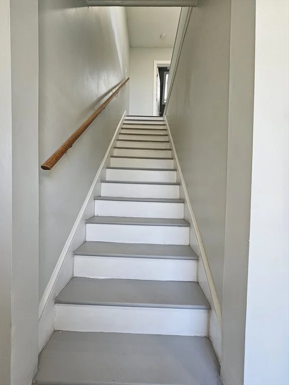 2 bed, 1 bath apartment for rent at 46 Dennis Unit 3, Roxbury — photo 6 of 23