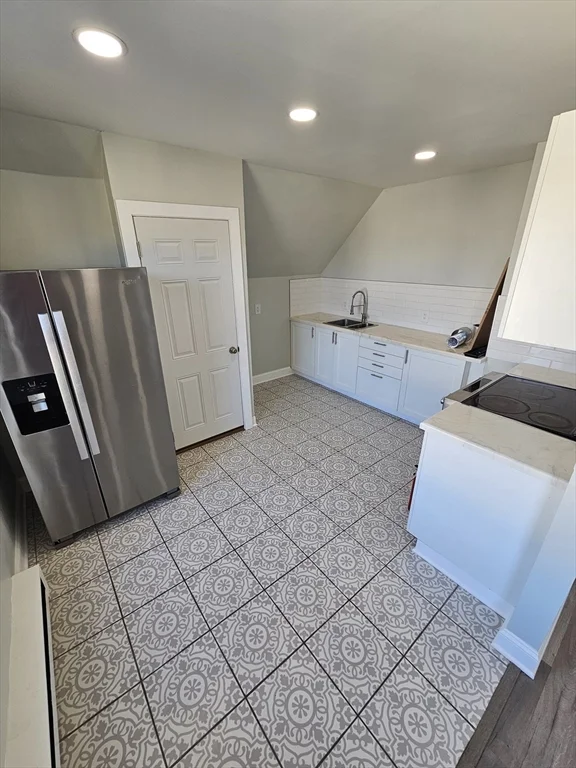 2 bed, 1 bath apartment for rent at 46 Dennis Unit 3, Roxbury — photo 20 of 23