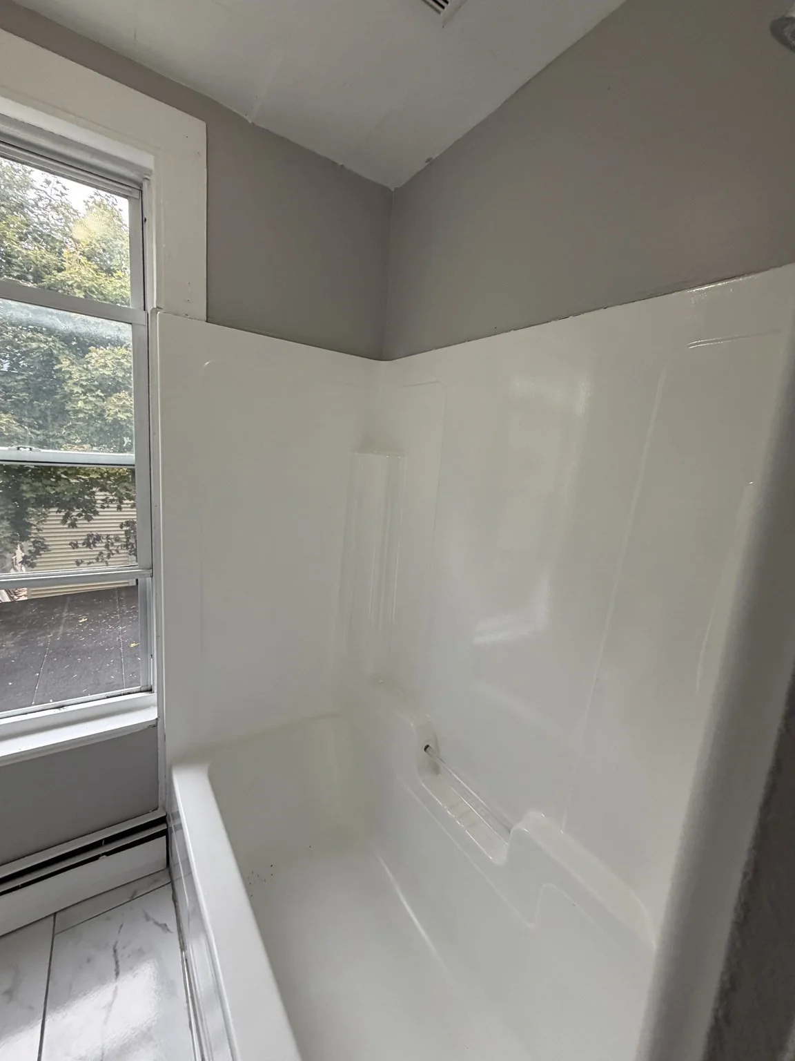 3 bed, 1 bath apartment for rent at 46 Dorchester St Unit 2, South Lawrence — photo 7 of 28