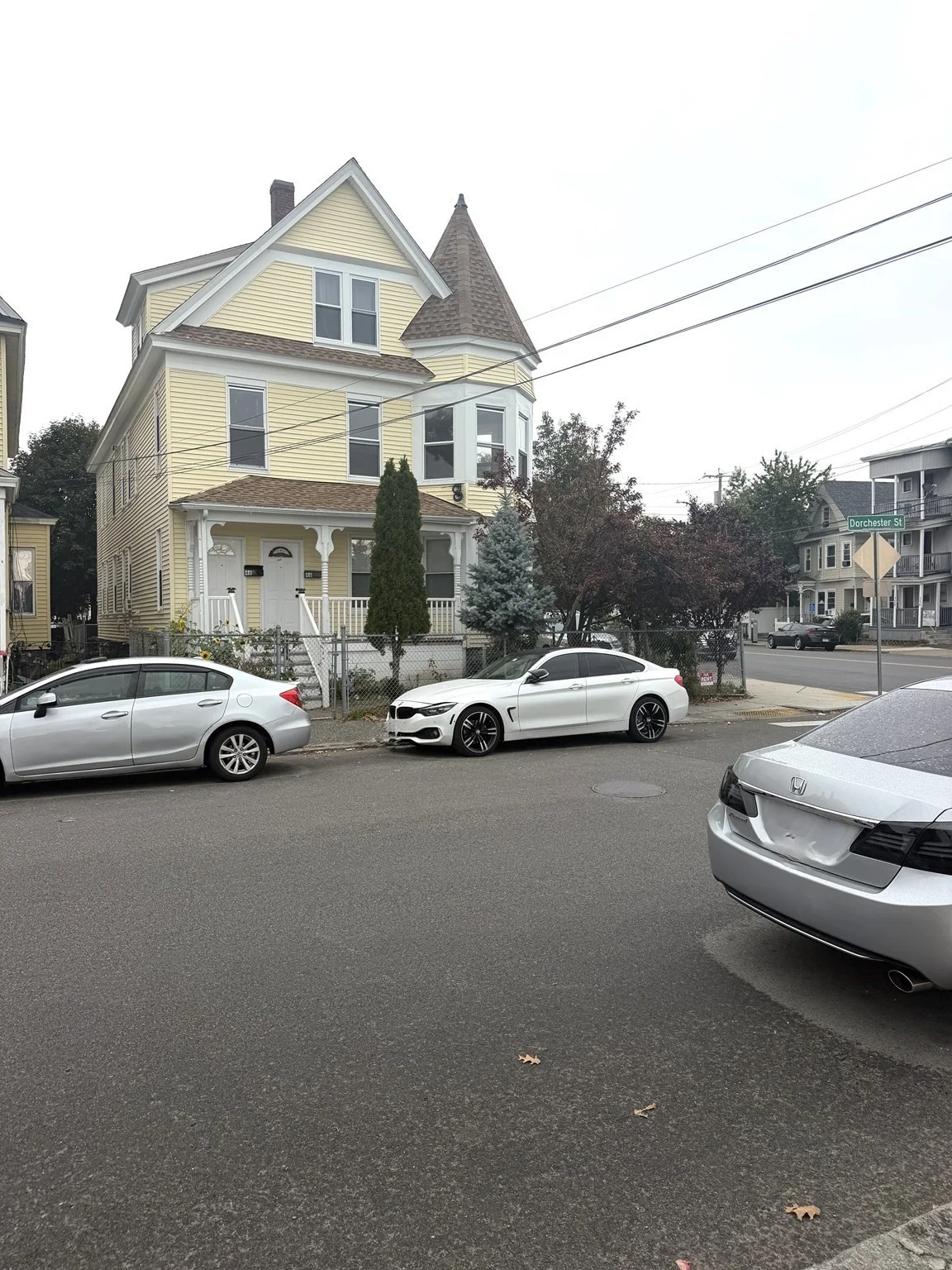 3 bed, 1 bath apartment for rent at 46 Dorchester St Unit 2, South Lawrence — photo 1 of 28