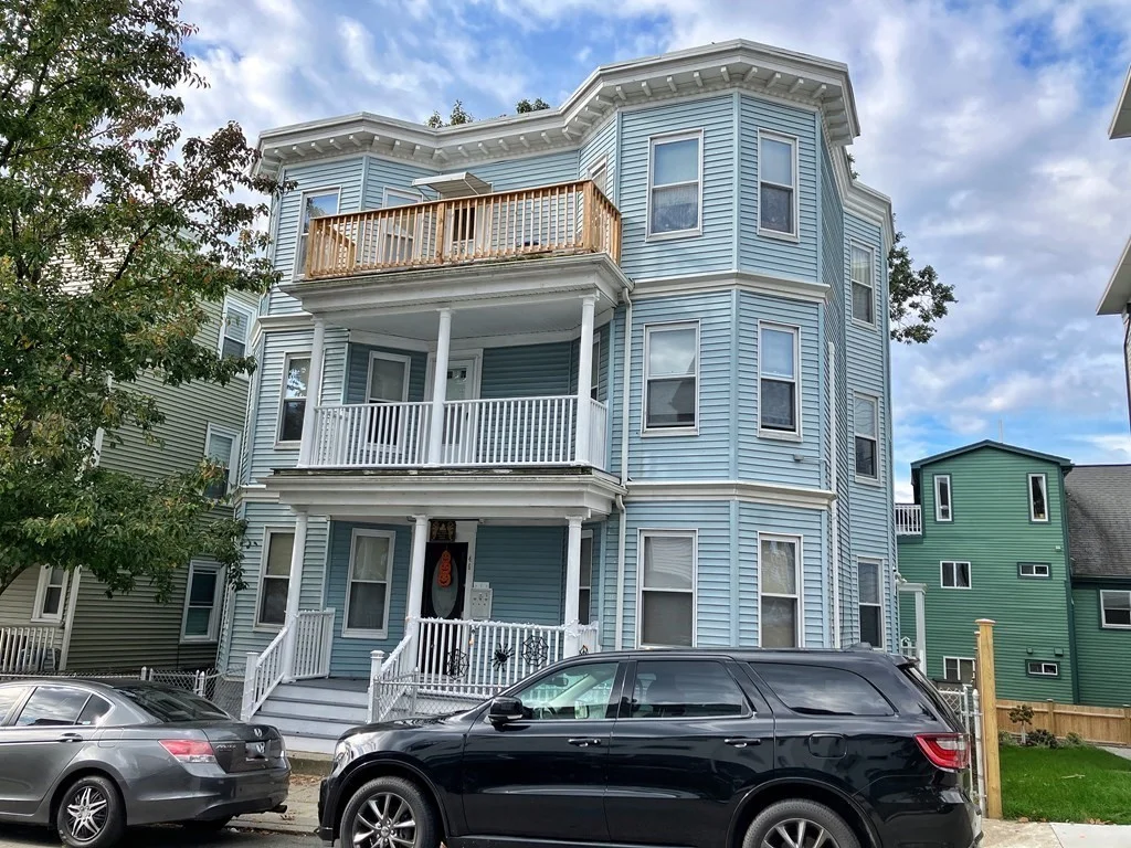 3 bed, 1 bath apartment for rent at 46 Draper St Unit 2, Dorchester