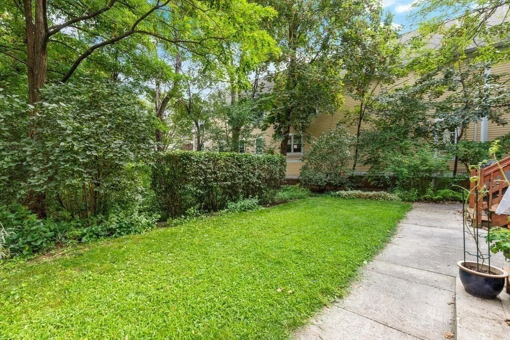 2 bed, 1 bath apartment for rent at 46 Elmwood St Unit 2, Davis Square — photo 21 of 22