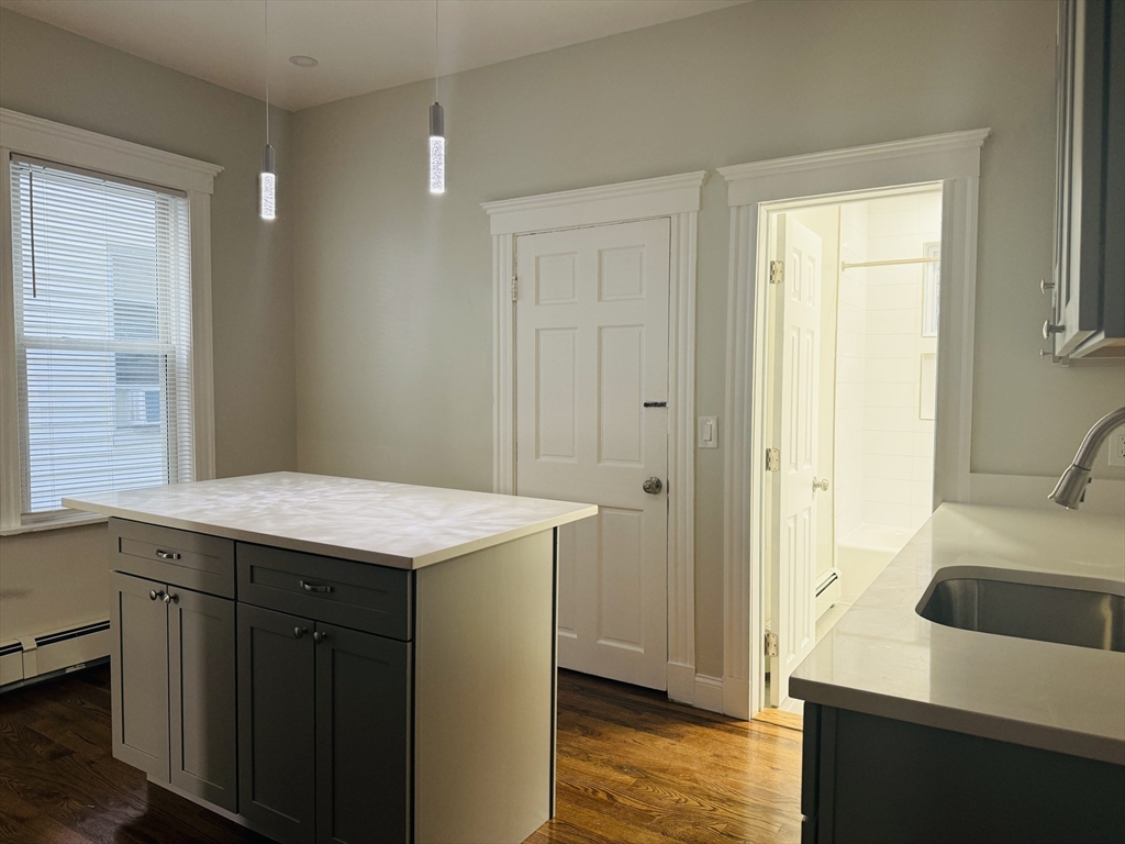 3 bed, 2 bath apartment for rent at 46 Floyd St Unit 1, Dorchester — photo 12 of 23