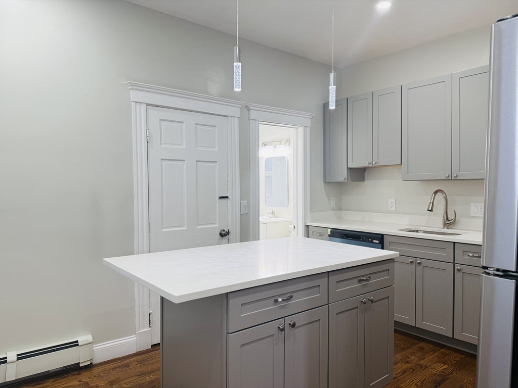 3 bed, 2 bath apartment for rent at 46 Floyd St Unit 1, Dorchester — photo 11 of 23