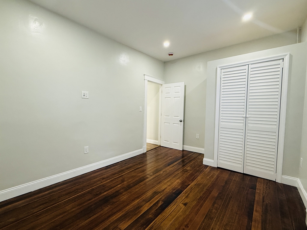 3 bed, 2 bath apartment for rent at 46 Floyd St Unit 1, Dorchester — photo 19 of 23