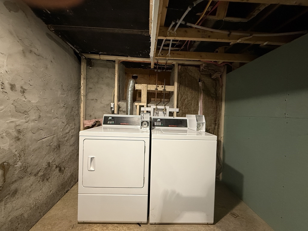 3 bed, 2 bath apartment for rent at 46 Floyd St Unit 1, Dorchester — photo 21 of 23