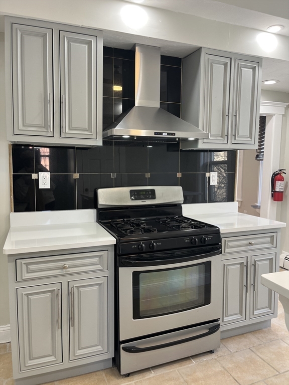 3 bed, 1 bath apartment for rent at 46 Floyd St Unit 2, Boston — photo 5 of 23