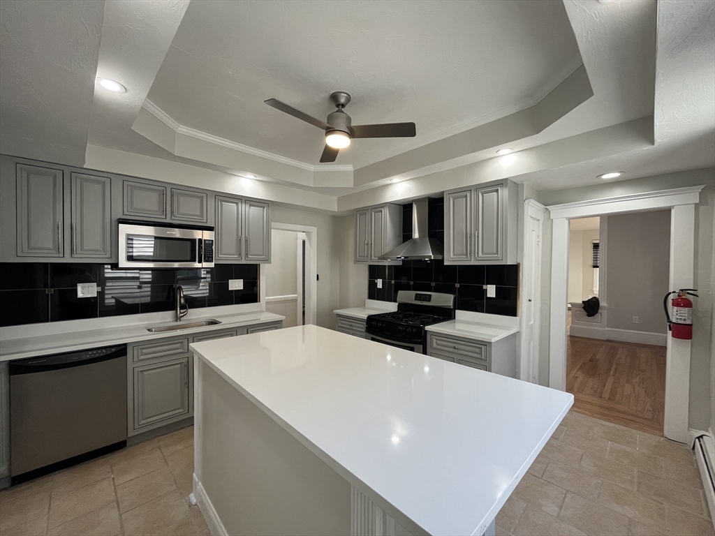 3 bed, 1 bath apartment for rent at 46 Floyd St Unit 2, Boston — photo 2 of 23