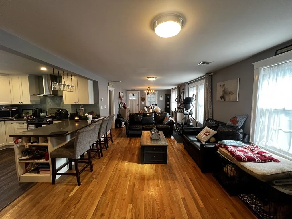 2 bed, 2 bath apartment for rent at 46 Franklin St Unit 0, Milton — photo 2 of 29