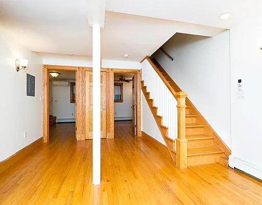4 bed, 2.5 bath apartment for rent at 46 Garden St Unit 1, Beacon Hill — photo 4 of 16