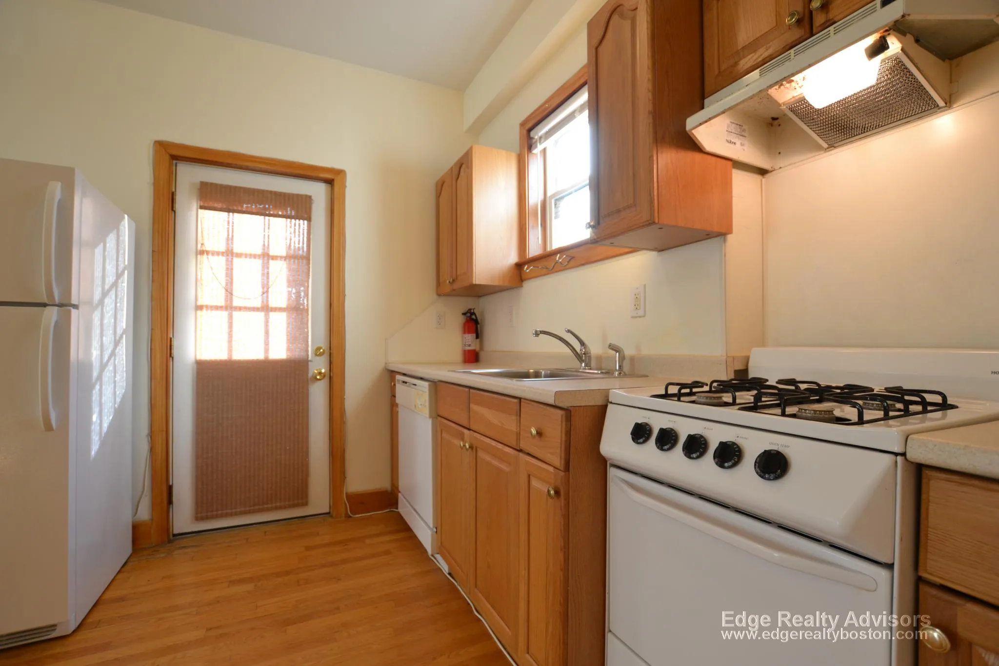 Studio bed, 1 bath apartment for rent at 46 Gardner St Unit 1, Allston — photo 2 of 6