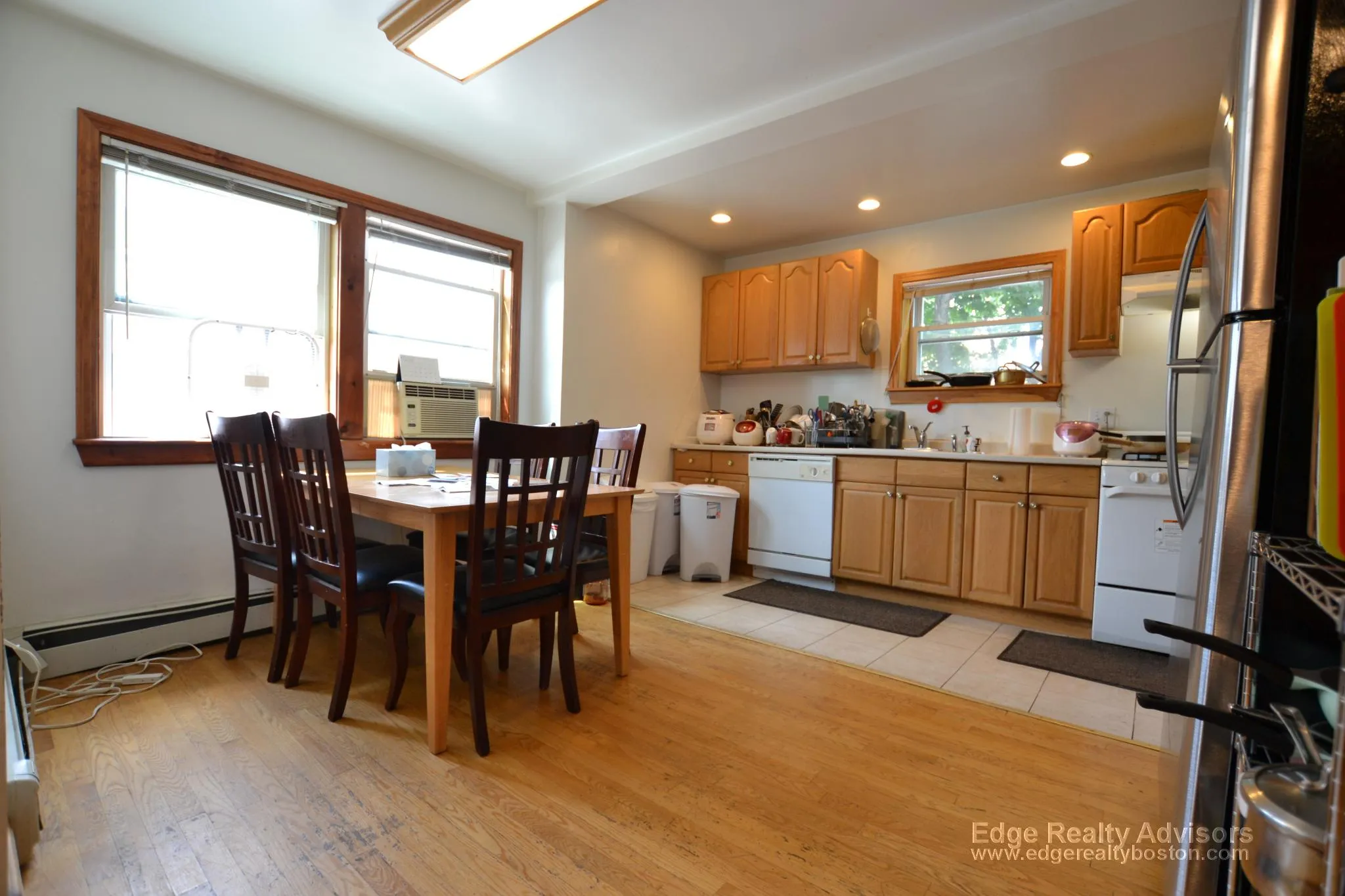 6 bed, 2 bath apartment for rent at 46 Gardner St Unit 3, Allston — photo 1 of 12