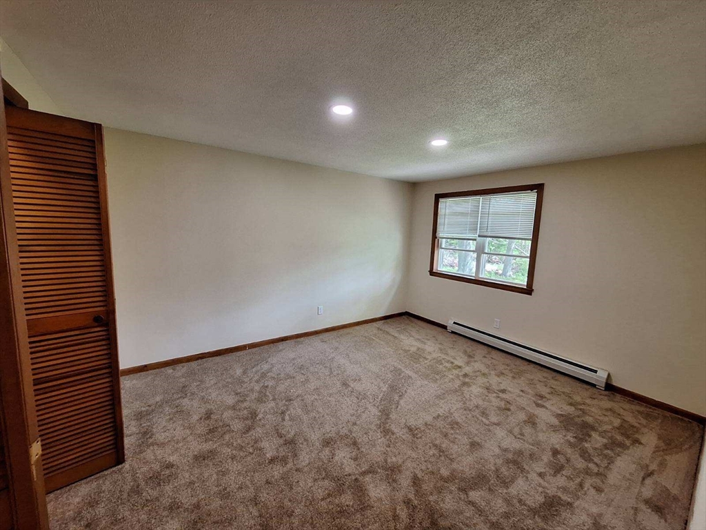 2 bed, 1 bath apartment for rent at 46 Glenn St, Three Rivers — photo 6 of 9