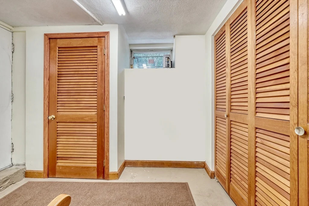3 bed, 2 bath apartment for rent at 46 Goss Ave, Melrose — photo 32 of 40