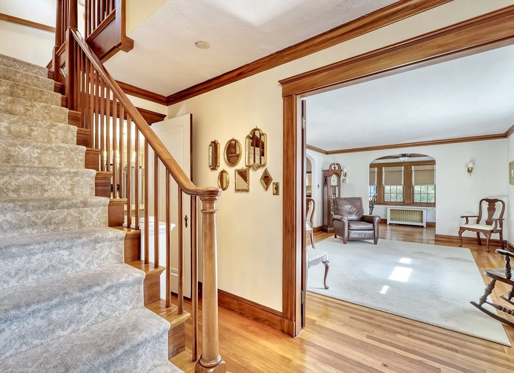 3 bed, 2 bath apartment for rent at 46 Goss Ave, Melrose — photo 19 of 40