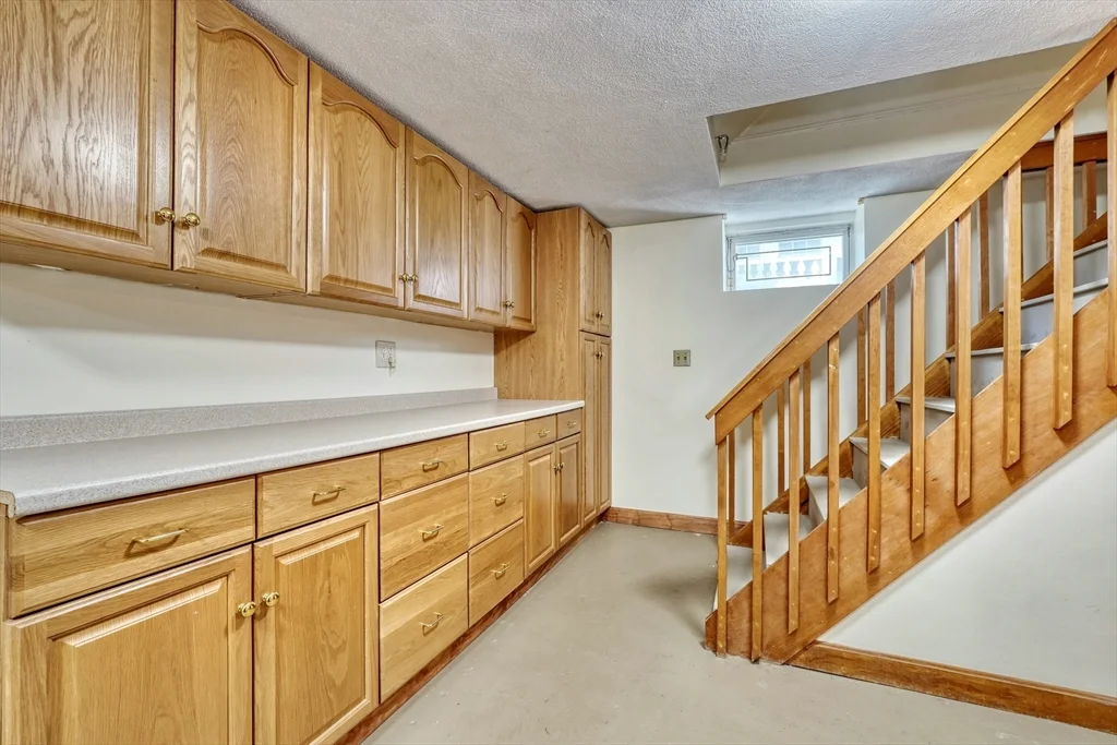 3 bed, 2 bath apartment for rent at 46 Goss Ave, Melrose — photo 28 of 40