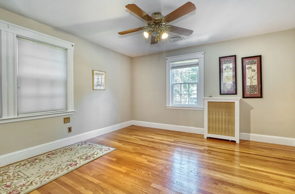 3 bed, 2 bath apartment for rent at 46 Goss Ave, Melrose — photo 25 of 40