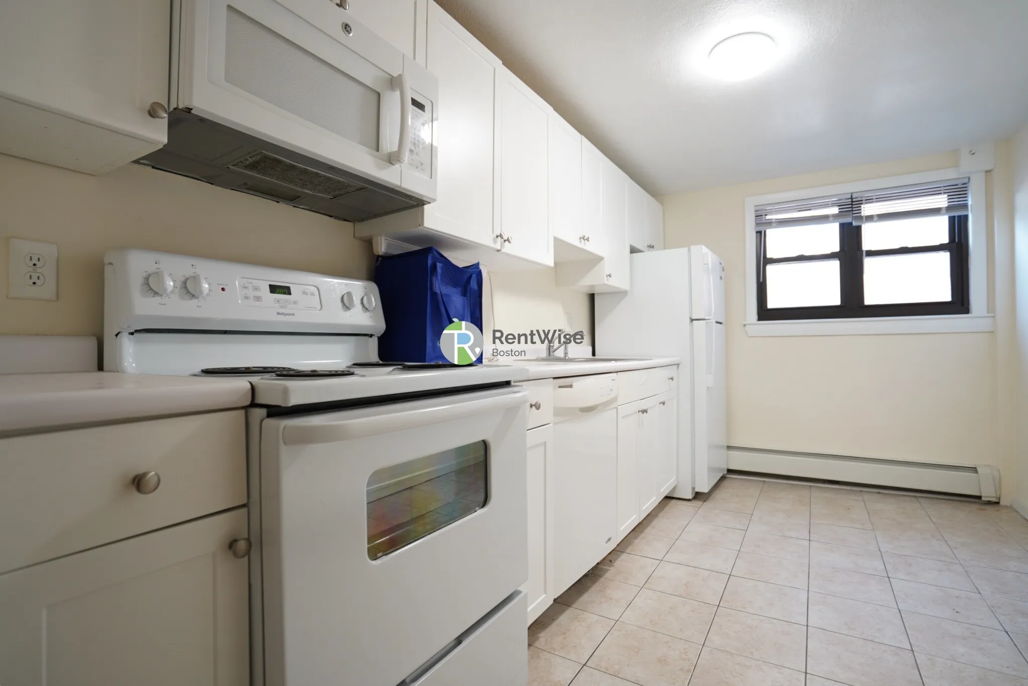 1 bed, 1 bath apartment for rent at 46 Harvard Ave Unit Bl, Allston — photo 5 of 12