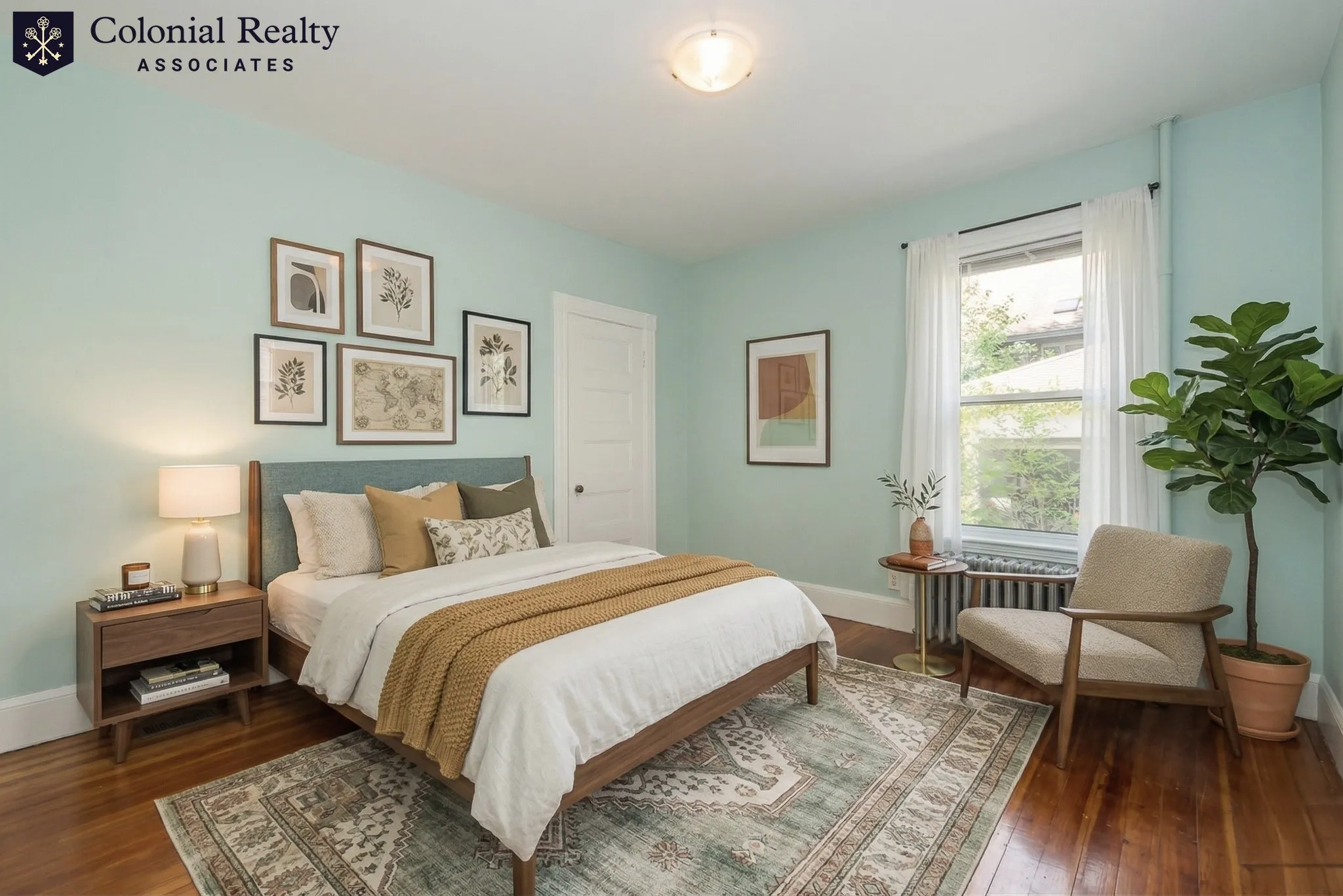 4 bed, 2 bath apartment for rent at 46 Hobson St Unit 1, Brighton — photo 1 of 17