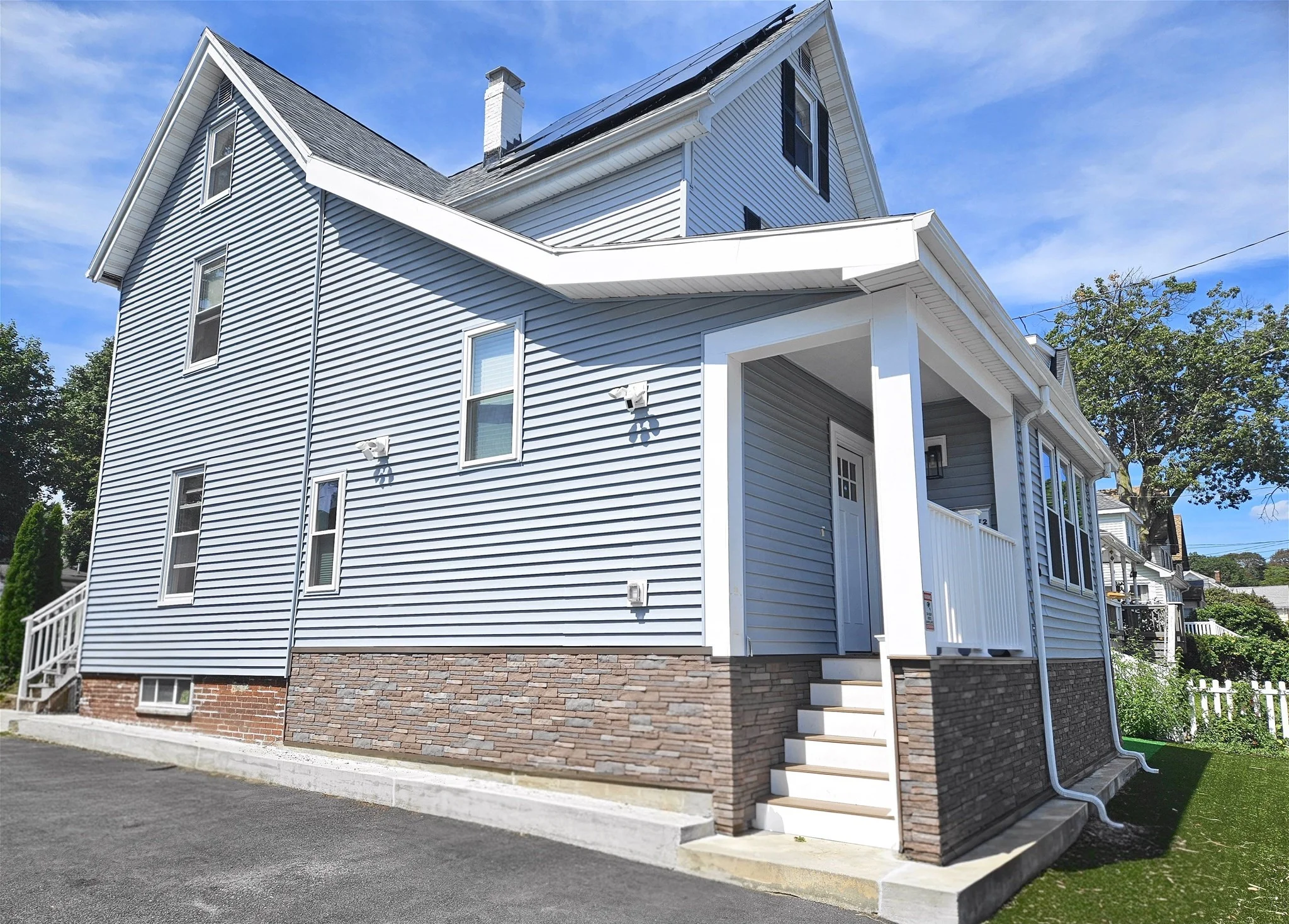 3 bed, 2 bath apartment for rent at 46 Home St Unit 2, Malden — photo 1 of 21