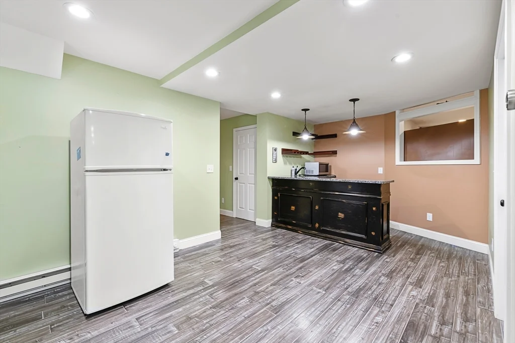 5 bed, 4+ bath apartment for rent at 46 Hound Pack Cir, Walpole — photo 38 of 42
