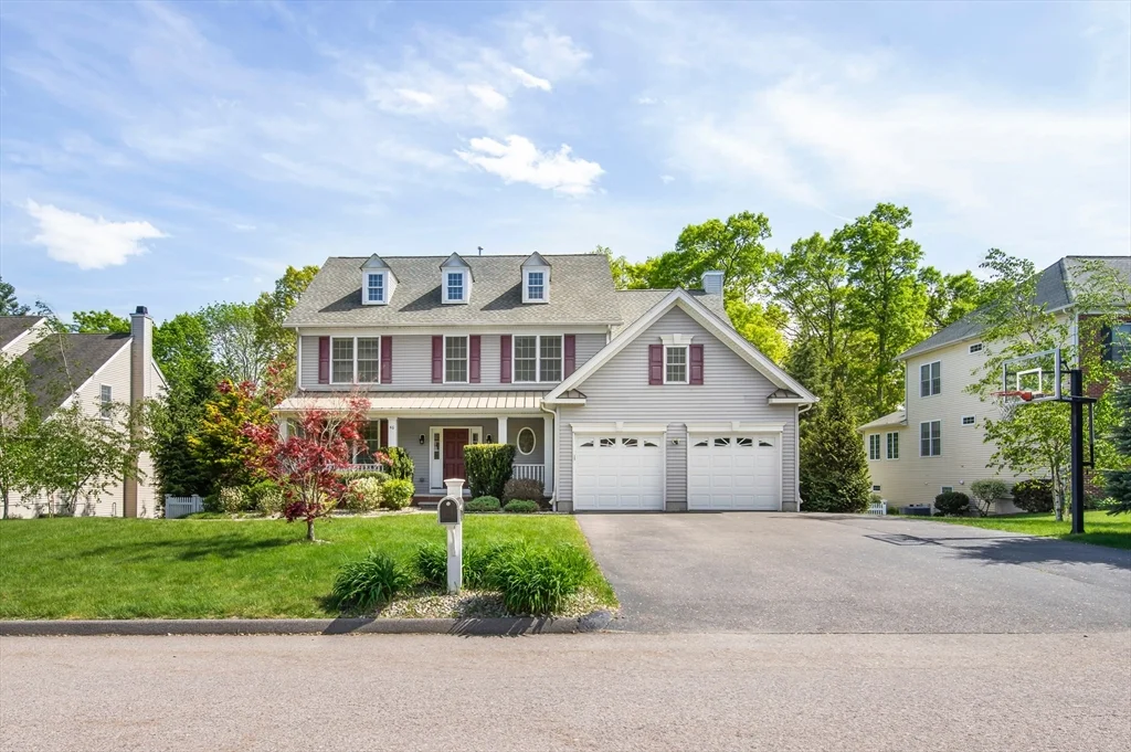 5 bed, 4+ bath apartment for rent at 46 Hound Pack Cir, Walpole — photo 2 of 42