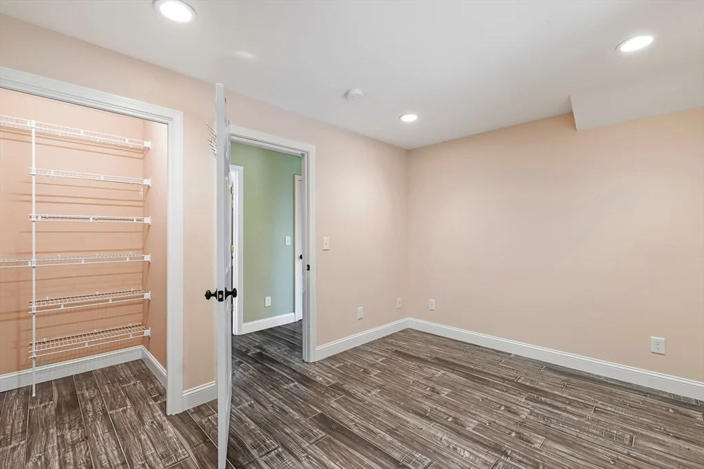 5 bed, 4+ bath apartment for rent at 46 Hound Pack Cir, Walpole — photo 40 of 42