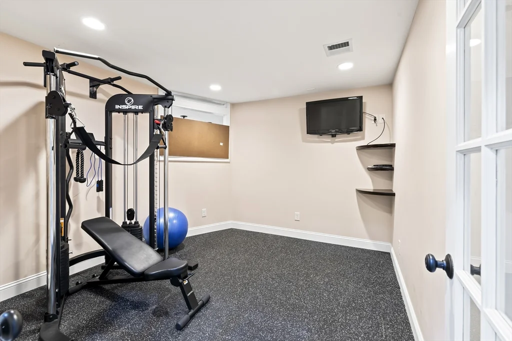 5 bed, 4+ bath apartment for rent at 46 Hound Pack Cir, Walpole — photo 31 of 42