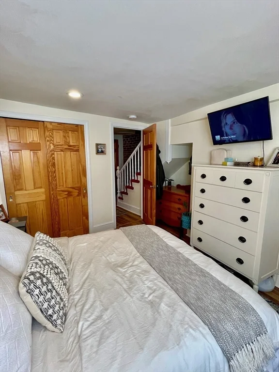 1 bed, 1 bath apartment for rent at 46 Hull Unit 1, North End — photo 6 of 9