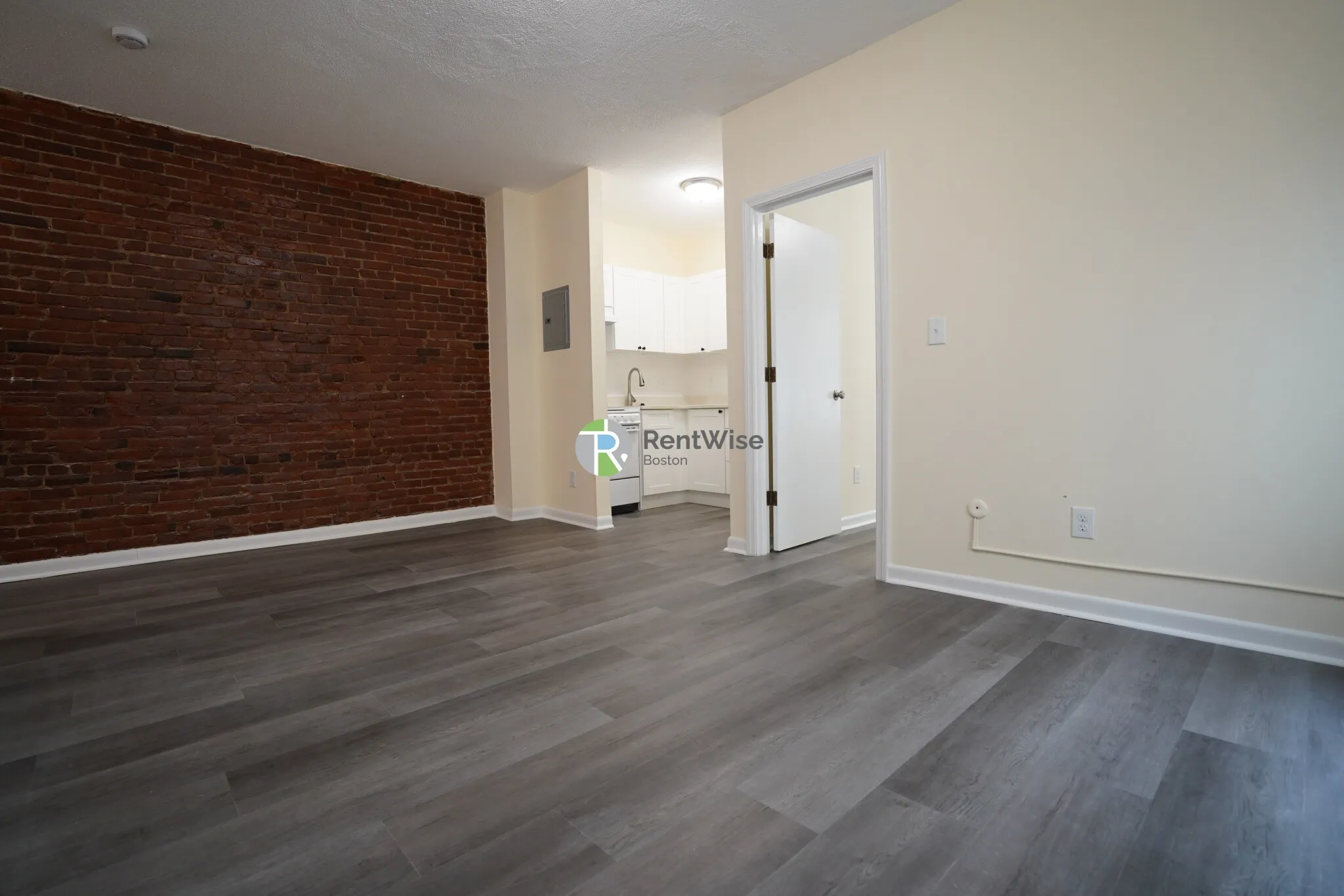 1 bed, 1 bath apartment for rent at 46 South Huntington Ave Unit 14, Back Bay — photo 4 of 14