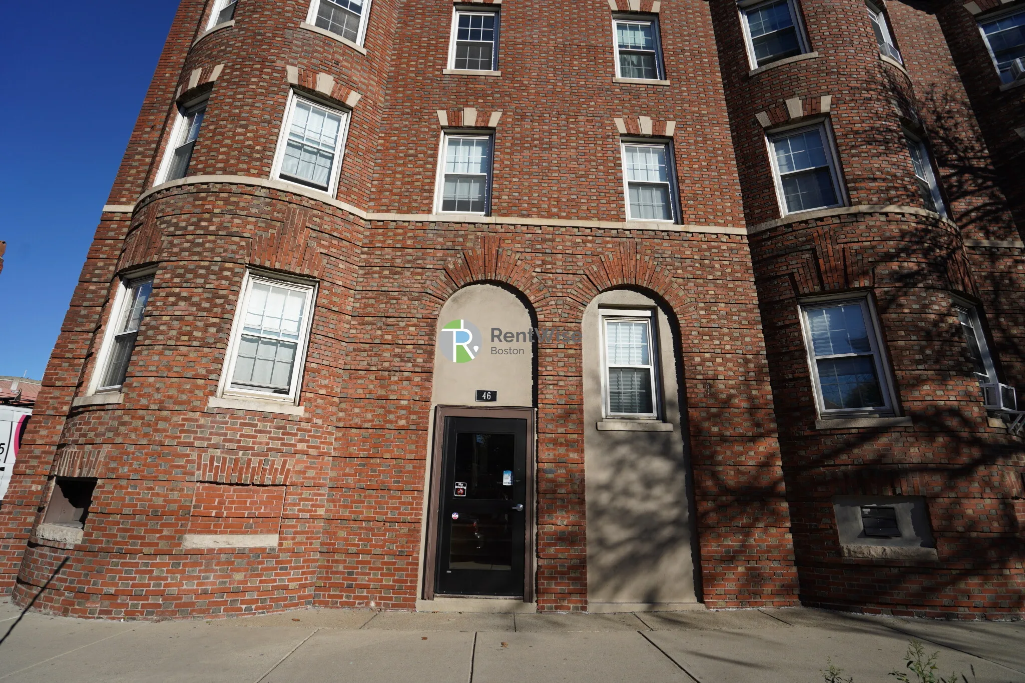 1 bed, 1 bath apartment for rent at 46 South Huntington Ave Unit 14, Back Bay — photo 11 of 14