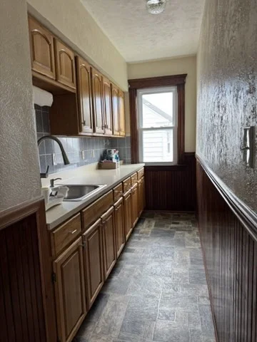 2 bed, 1 bath apartment for rent at 46 King Phillip Rd Unit 2, Worcester — photo 8 of 15