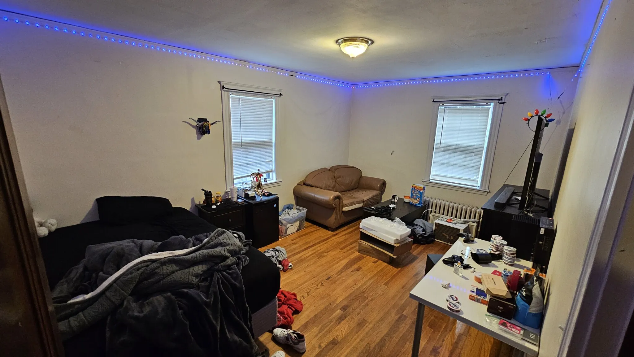 7 bed, 3 bath apartment for rent at 46 Kirkwood Rd Unit 1, Brighton — photo 11 of 20