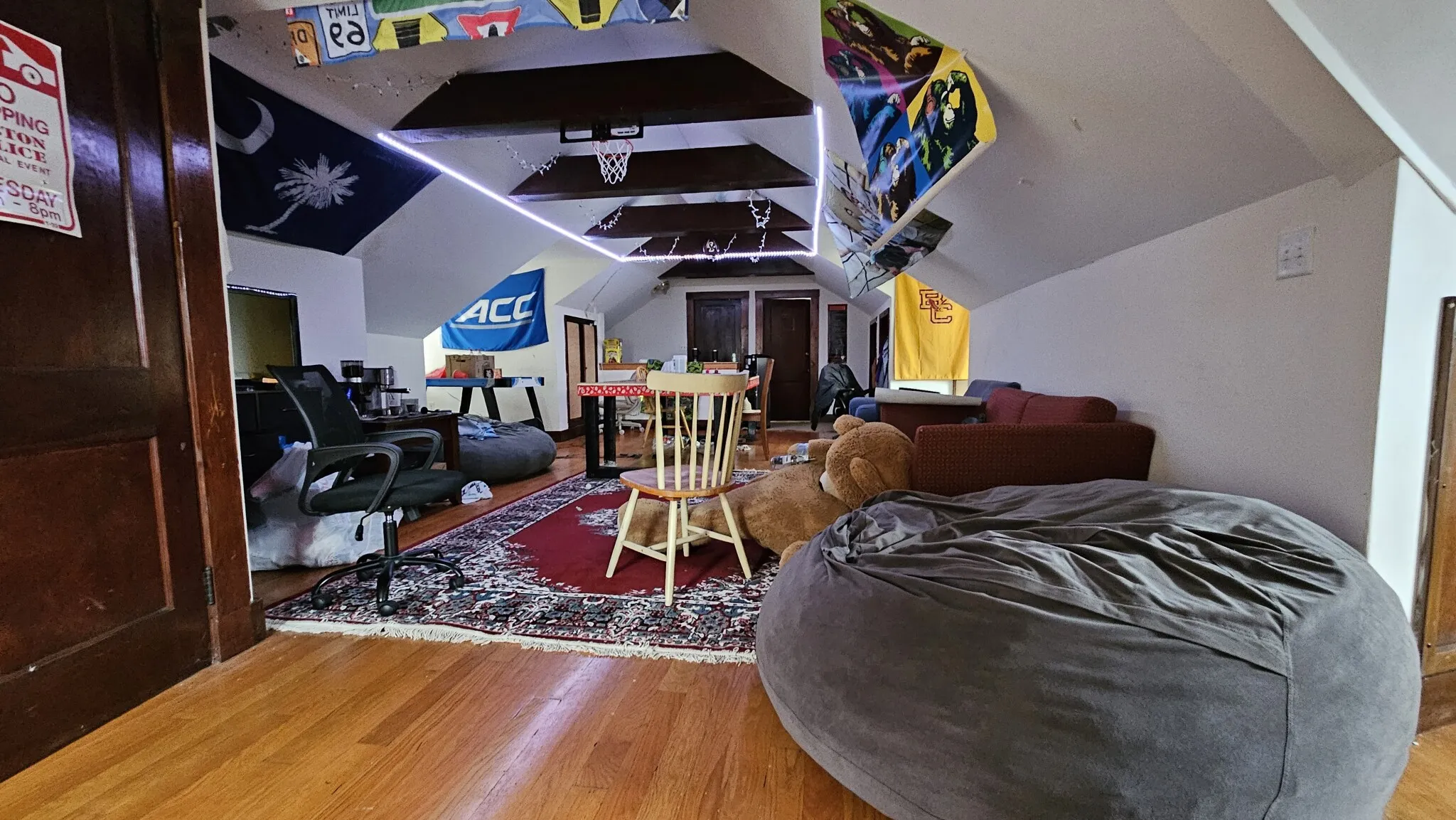 7 bed, 3 bath apartment for rent at 46 Kirkwood Rd Unit 1, Brighton — photo 3 of 20