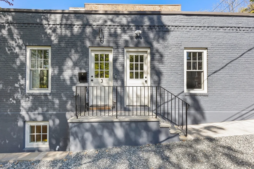 1 bed, 1 bath apartment for rent at 46 Lancaster Ter Unit 46, Coolidge Corner — photo 21 of 24