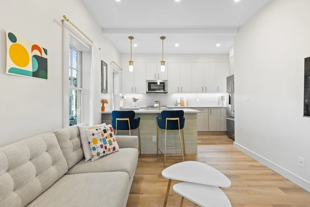 1 bed, 1 bath apartment for rent at 46 Lancaster Ter Unit 46, Coolidge Corner — photo 4 of 24