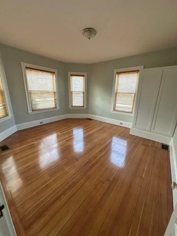 3 bed, 1 bath apartment for rent at 46 Lawrence St Unit 1, Medford — photo 9 of 9