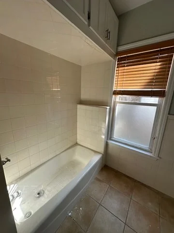 3 bed, 1 bath apartment for rent at 46 Lawrence St Unit 1, Medford — photo 2 of 9