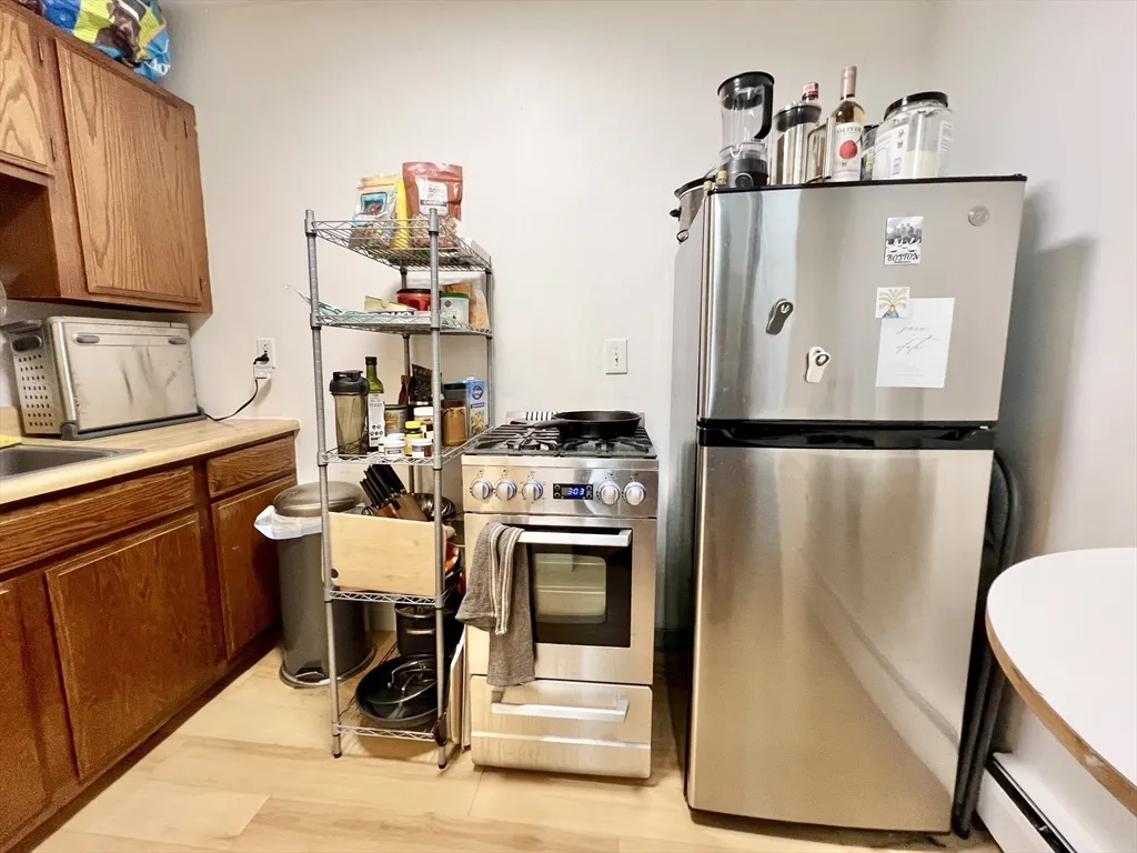 Studio bed, 1 bath apartment for rent at 46 Lewis St Unit A, North End — photo 10 of 15