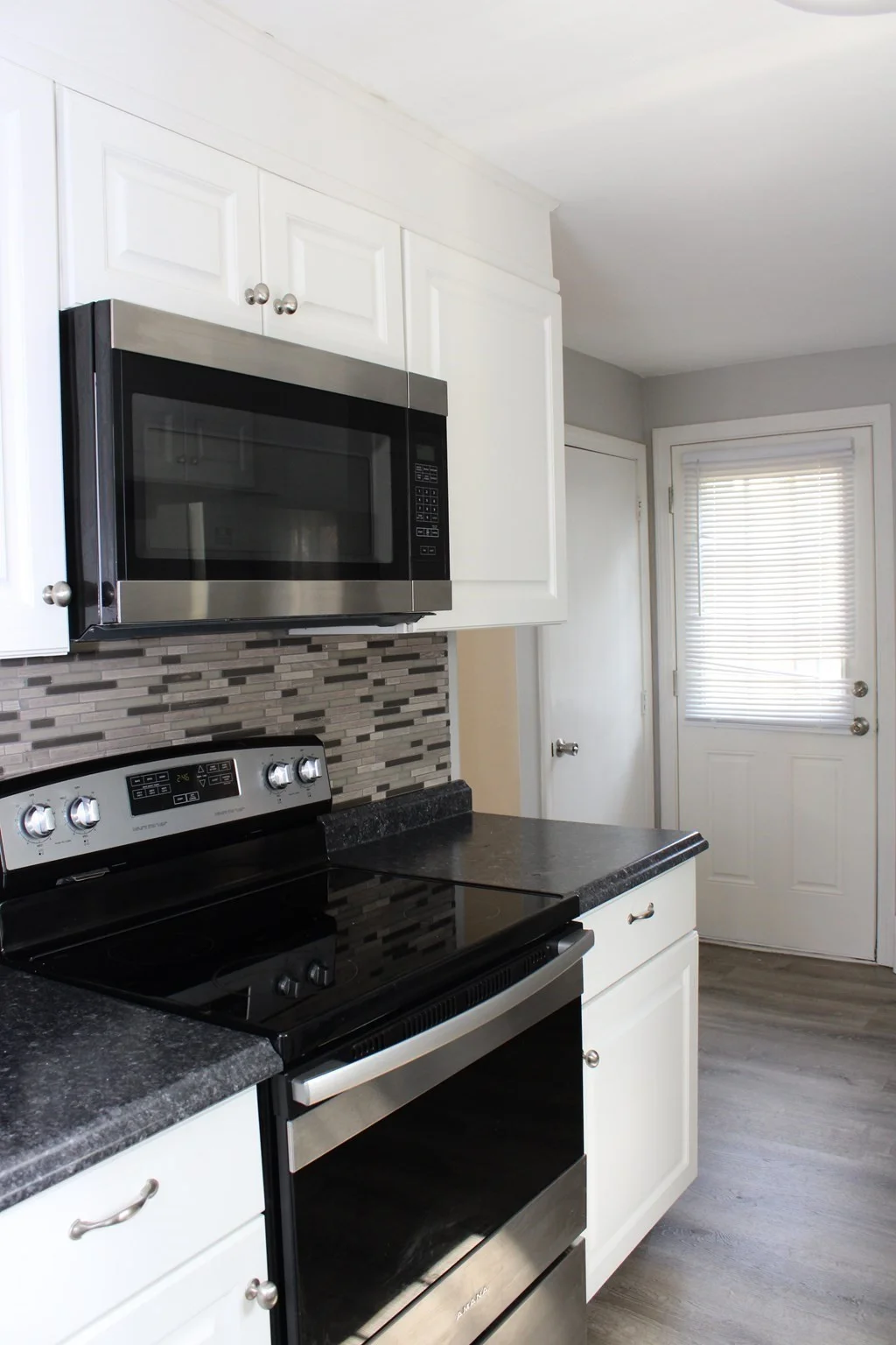 2 bed, 1 bath apartment for rent at 46 Lincoln Ave Unit 46A, Marblehead — photo 7 of 12