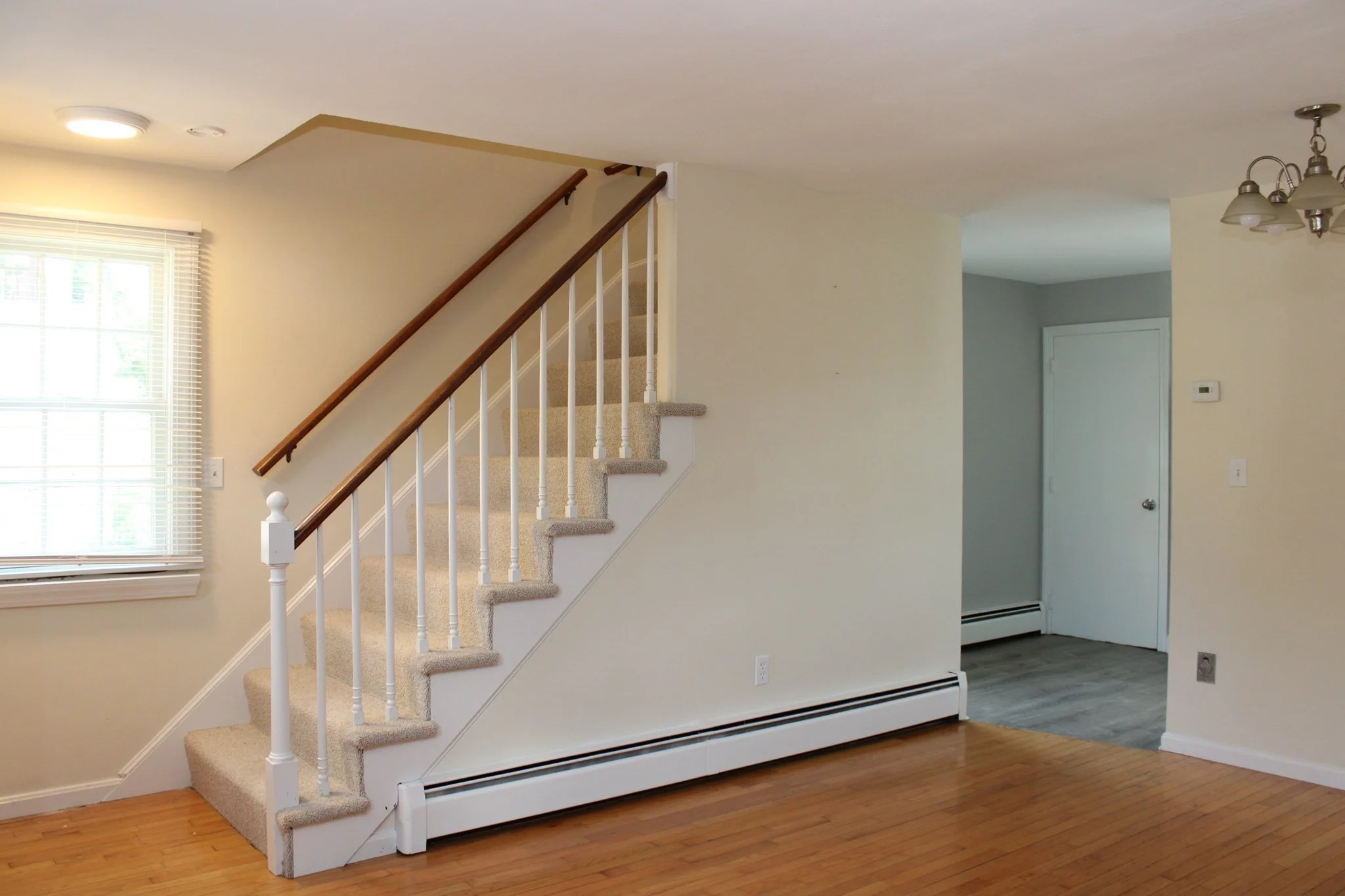 2 bed, 1 bath apartment for rent at 46 Lincoln Ave Unit 46A, Marblehead — photo 9 of 12