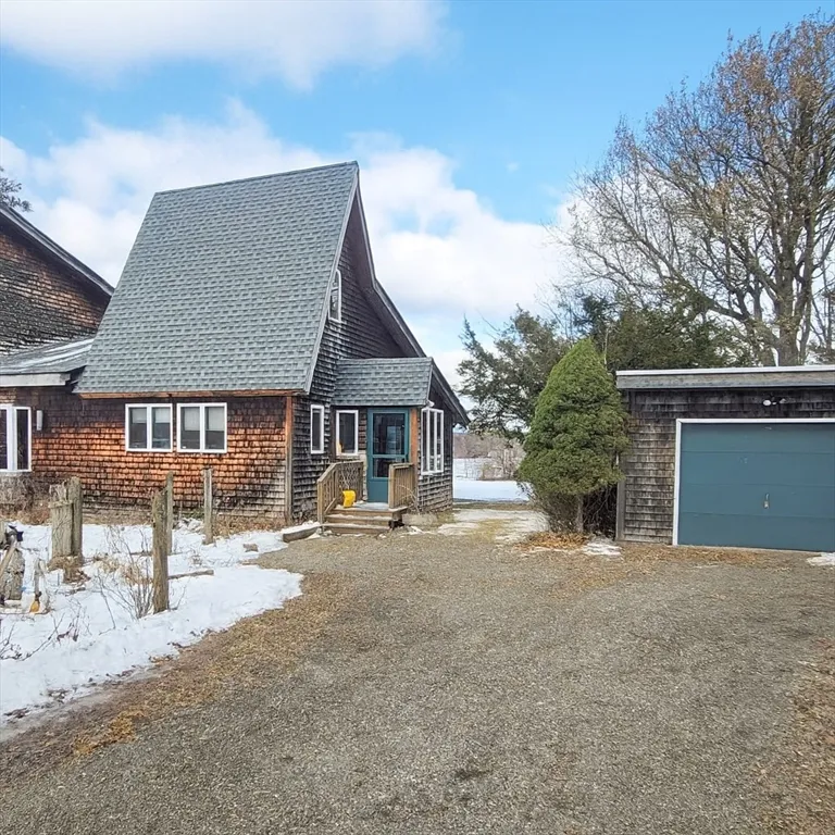2 bed, 2 bath apartment for rent at 46 Long Hill Rd Unit Right, Groton — photo 1 of 31